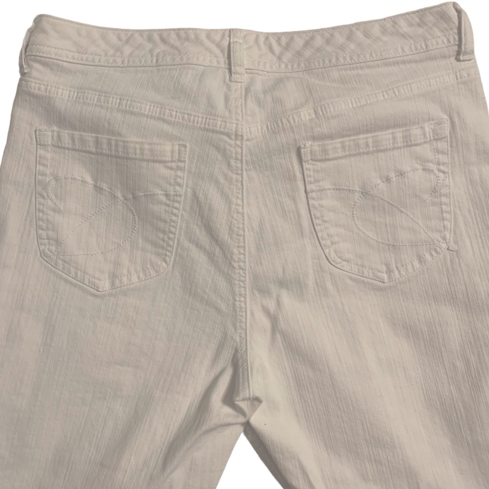 Chico's Platinum white jeans 1.5 short 10 - Picture 3 of 10